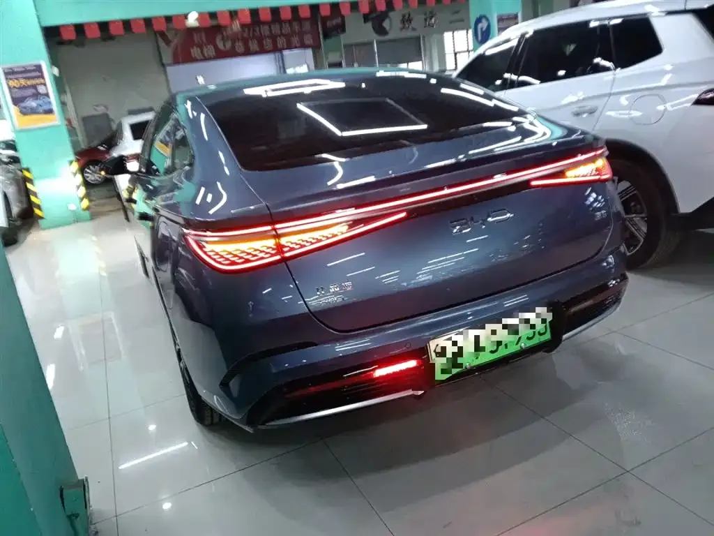 BYD Seal — фото 5