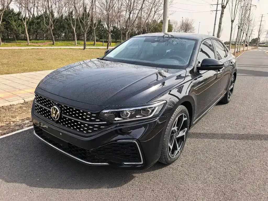 Volkswagen Passat — фото 5