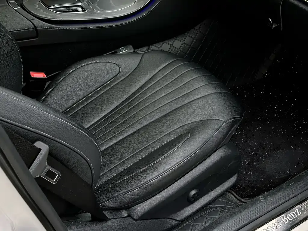 Mercedes-Benz CLS — фото 10
