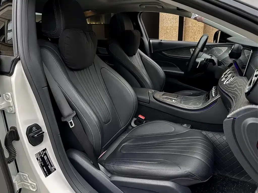Mercedes-Benz CLS — фото 9