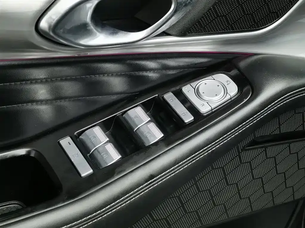 GAC Motor Trumpchi GS8 — фото 9