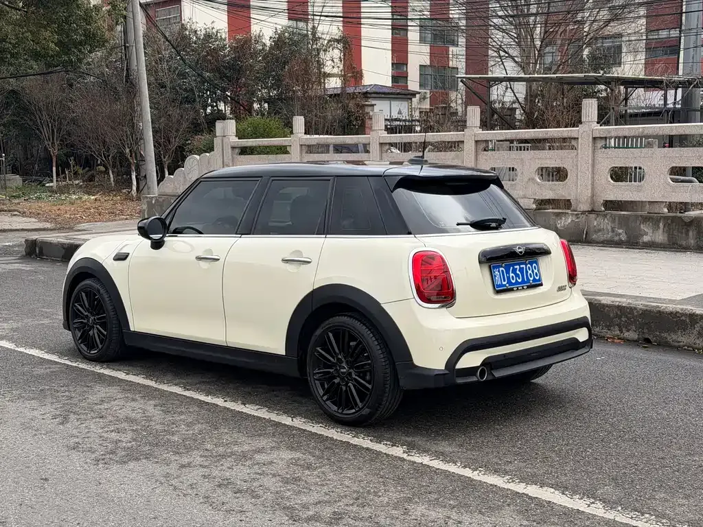 MINI Cooper (3-door) — фото 10