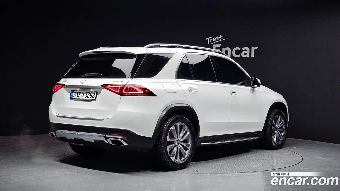 Mercedes-Benz GLE-Class — фото 4