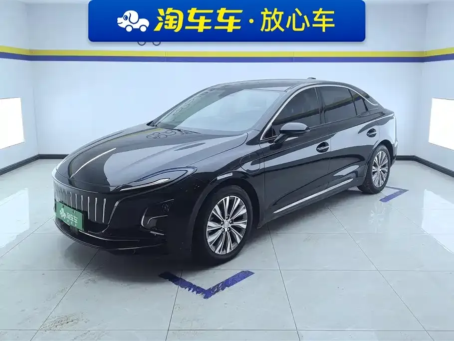 Hongqi E-QM5 — фото 1