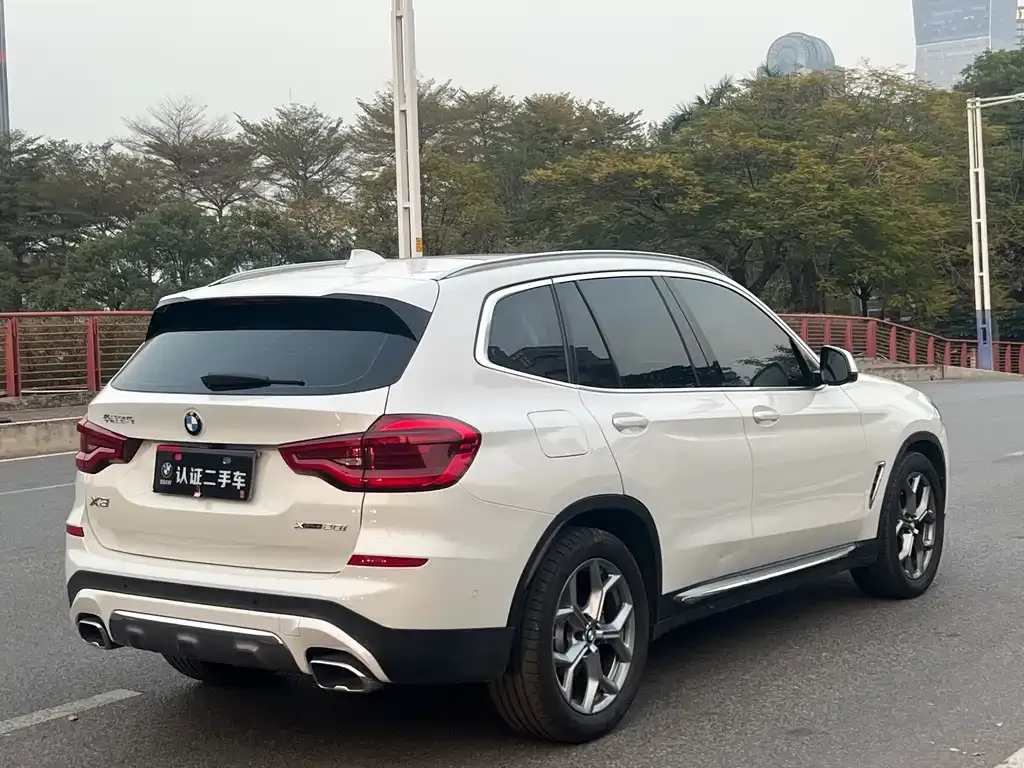 BMW X3 — фото 2