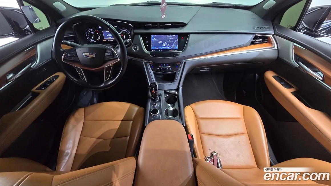 Cadillac XT5 — фото 6