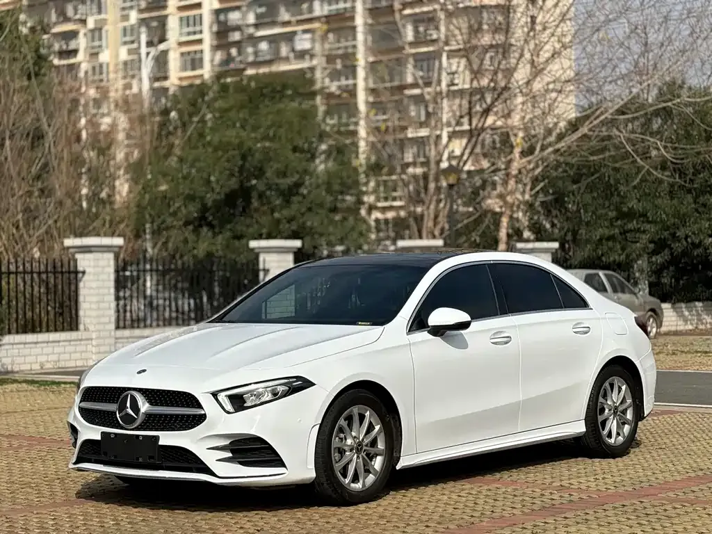 Mercedes-Benz A-Class — фото 1