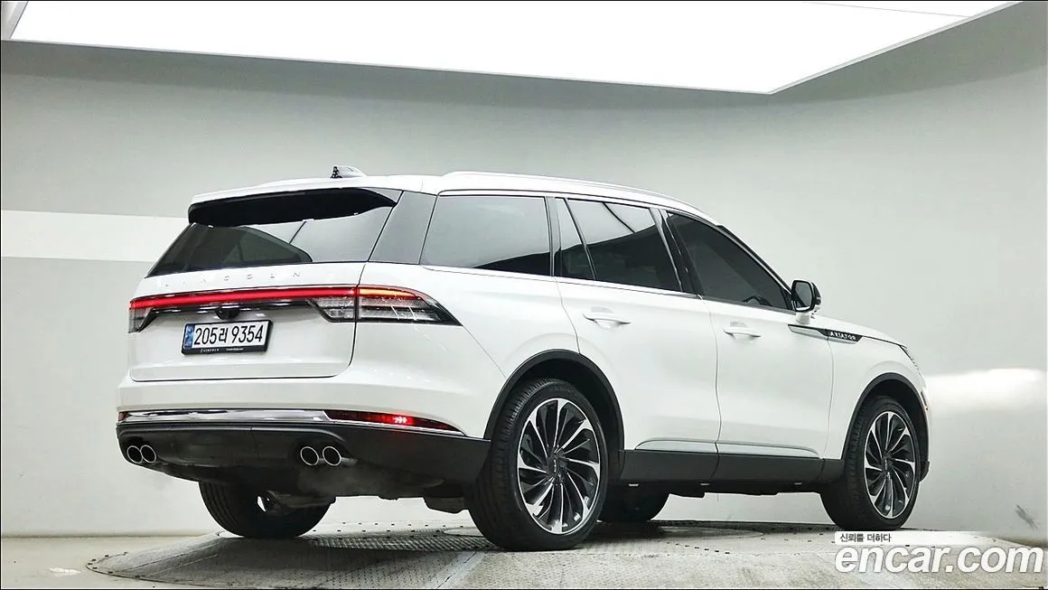 Lincoln Aviator — фото 2