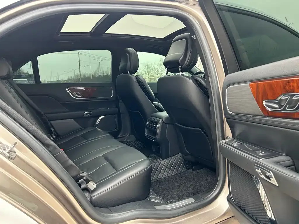 Lincoln Continental — фото 7