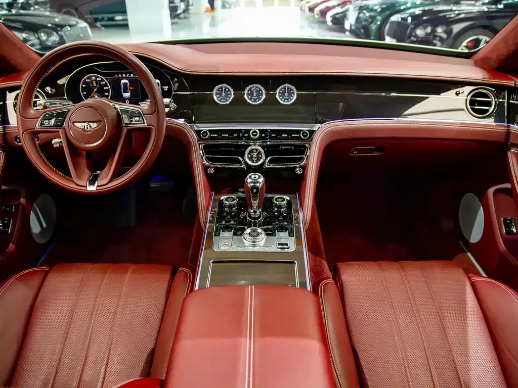 Bentley Flying Spur — фото 8