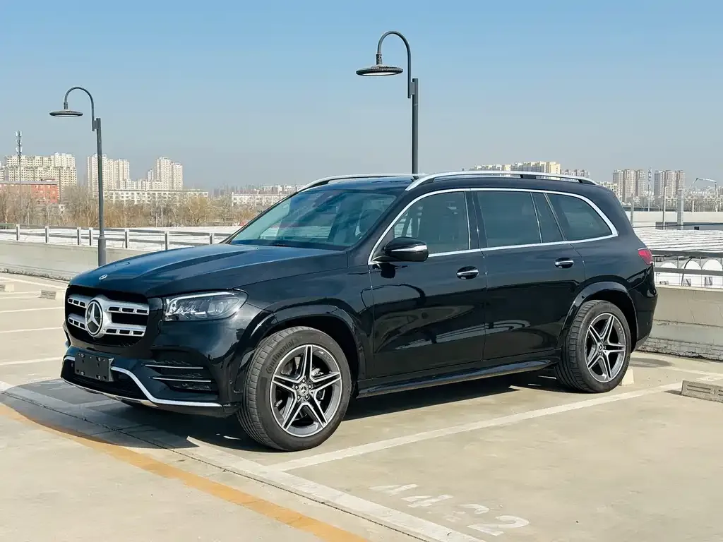 Mercedes-Benz GLS — фото 1