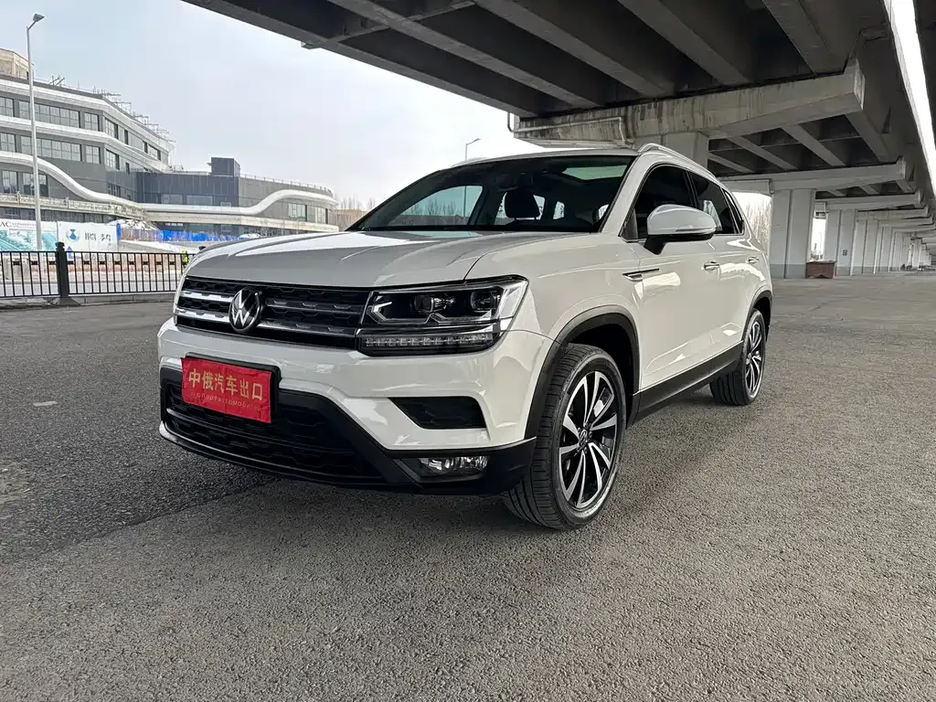 Volkswagen Tharu — фото 1