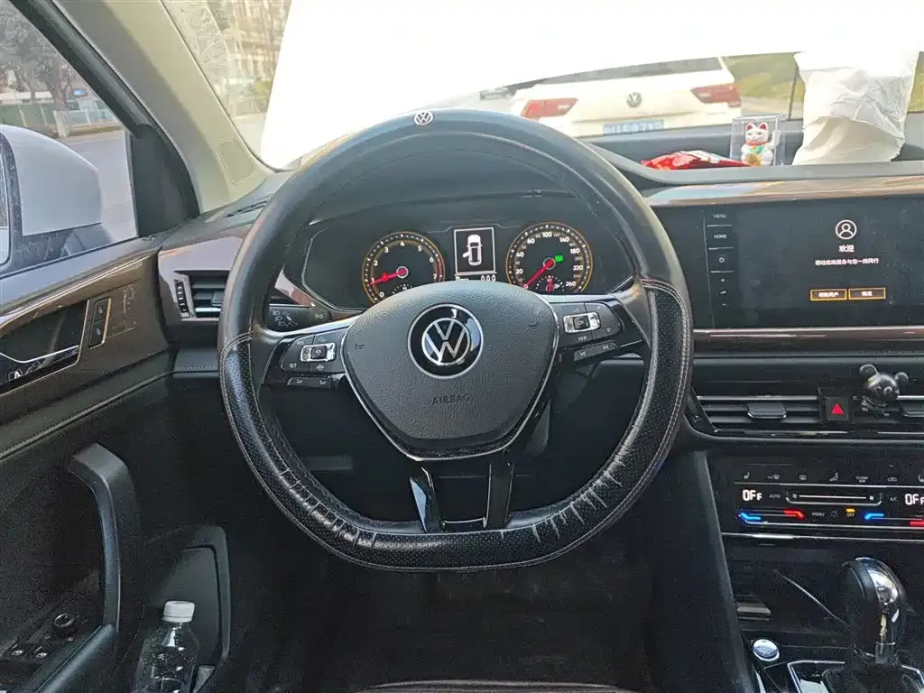 Volkswagen Tharu — фото 9