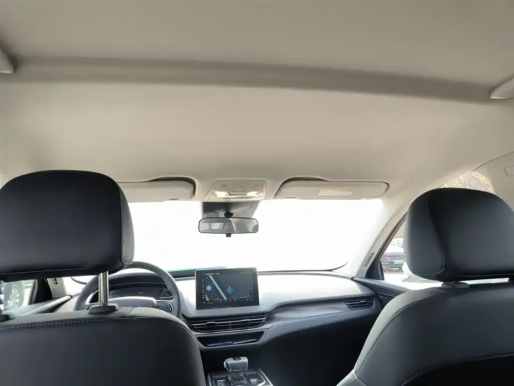 Hongqi E-QM5 — фото 2