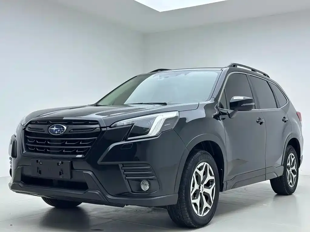 Subaru Forester — фото 1