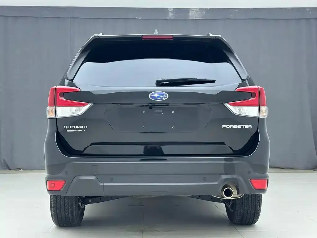 Subaru Forester — фото 3