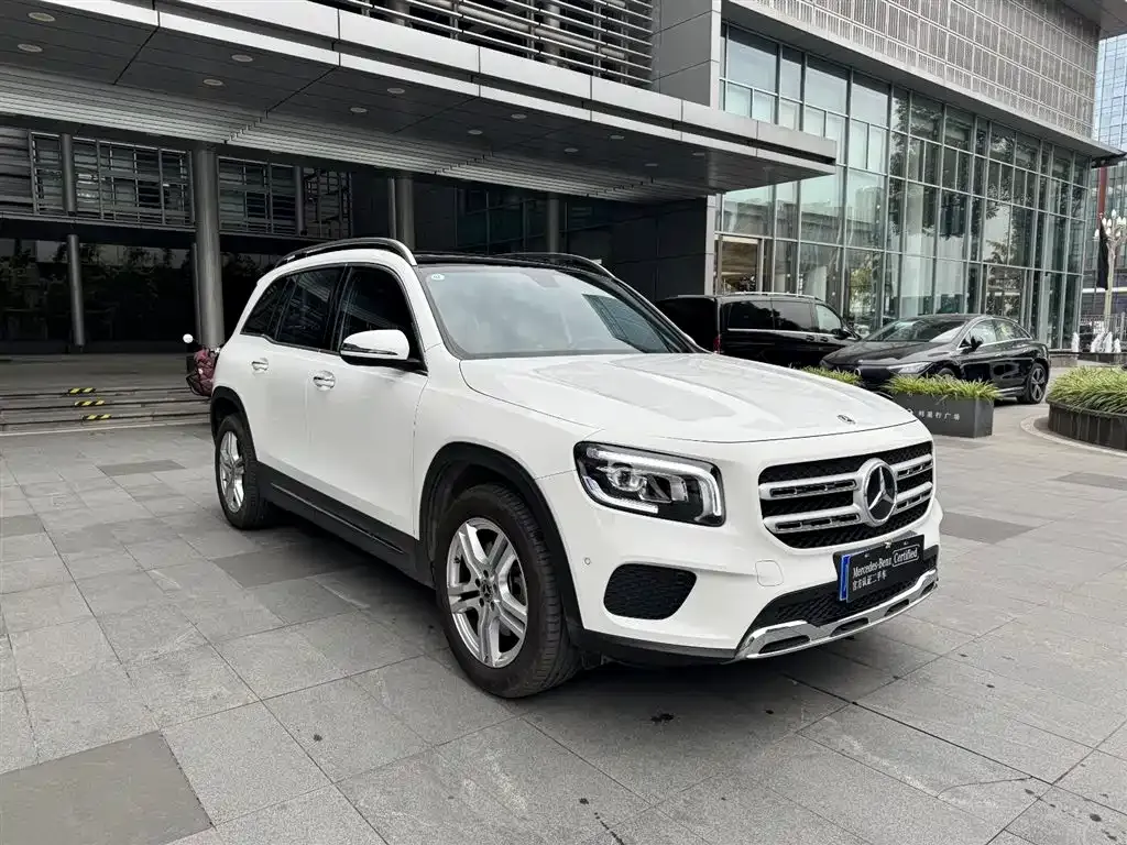 Mercedes-Benz GLB — фото 7