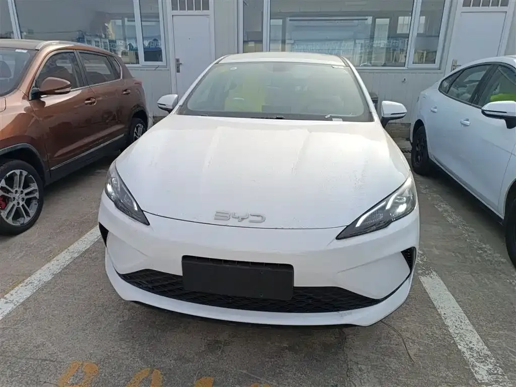 BYD Seal 05 DM-i — фото 7