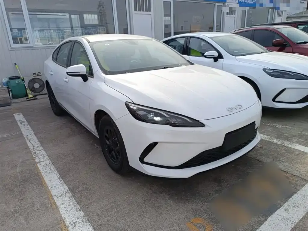 BYD Seal 05 DM-i — фото 2