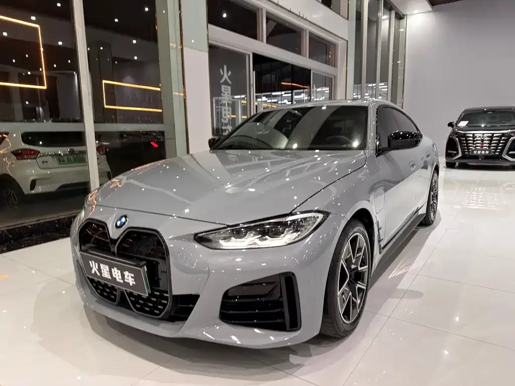 BMW i4 — фото 1