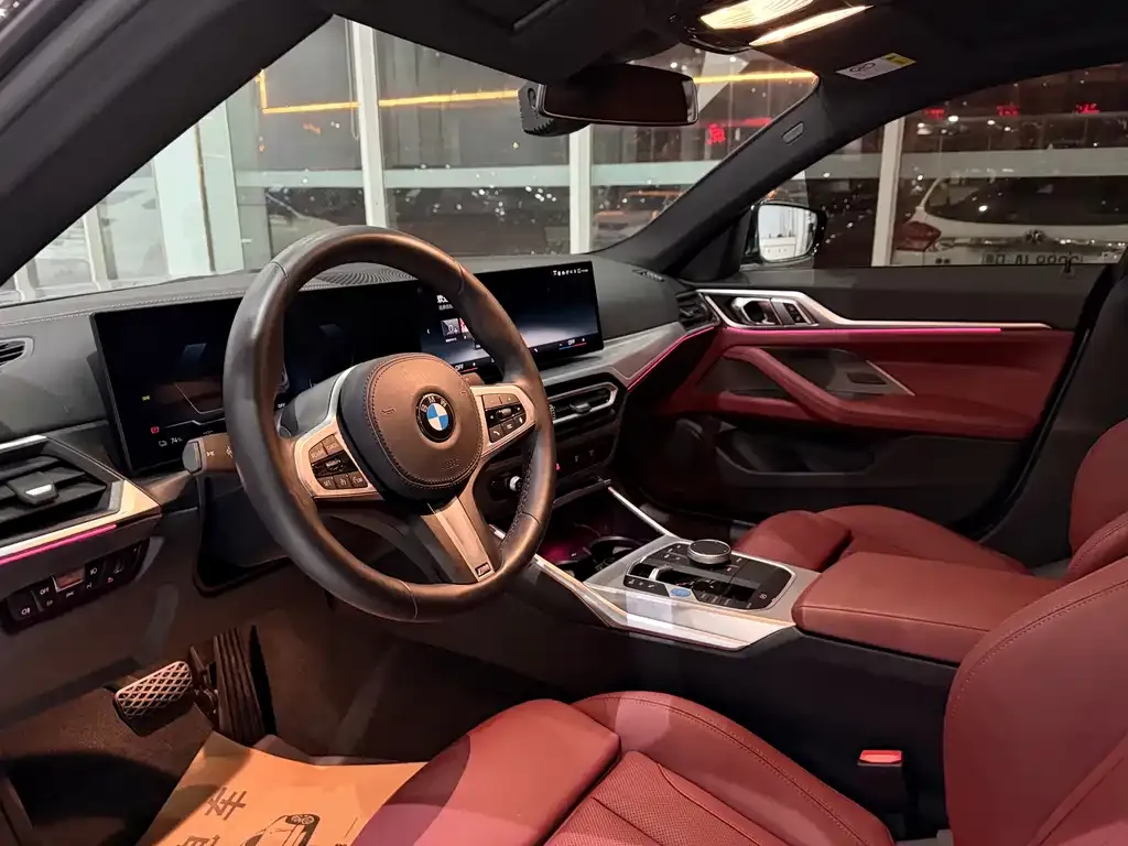 BMW i4 — фото 10