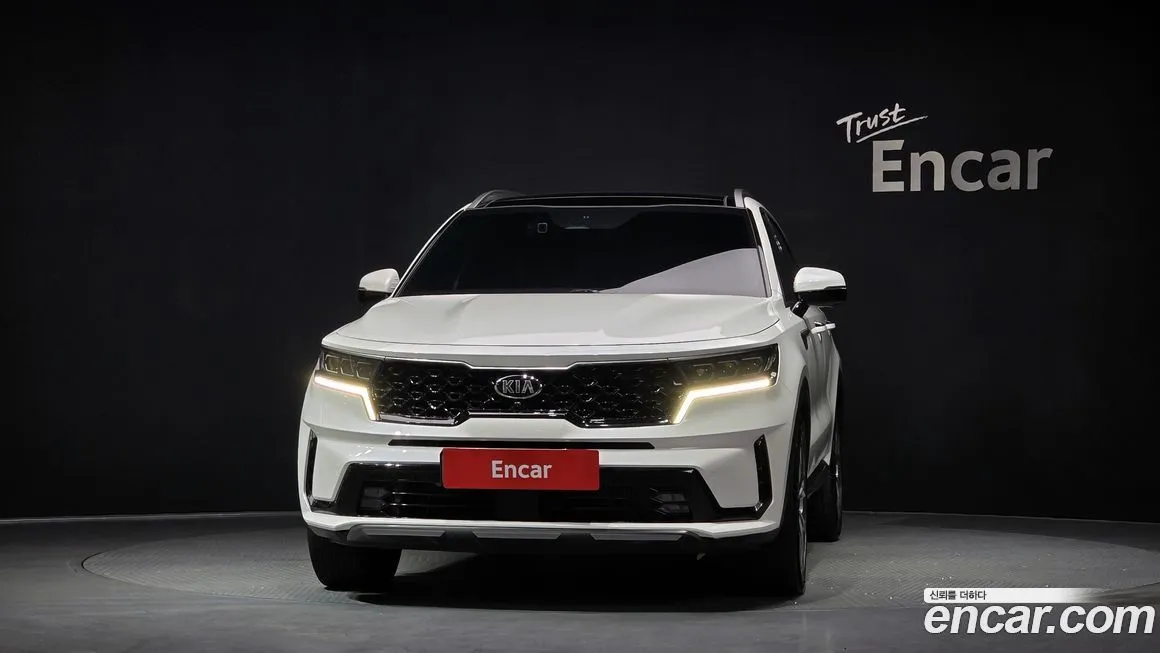 Kia Sorento — фото 6