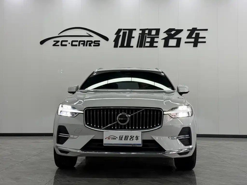 Volvo XC60 — фото 2