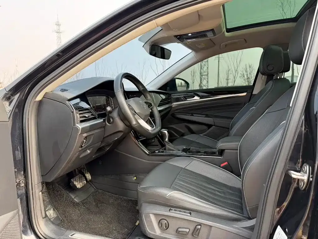 Volkswagen Passat — фото 7