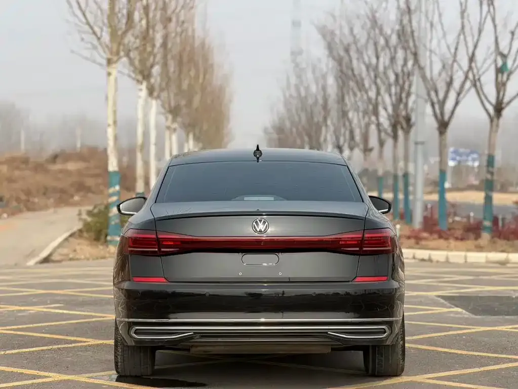 Volkswagen Passat — фото 3