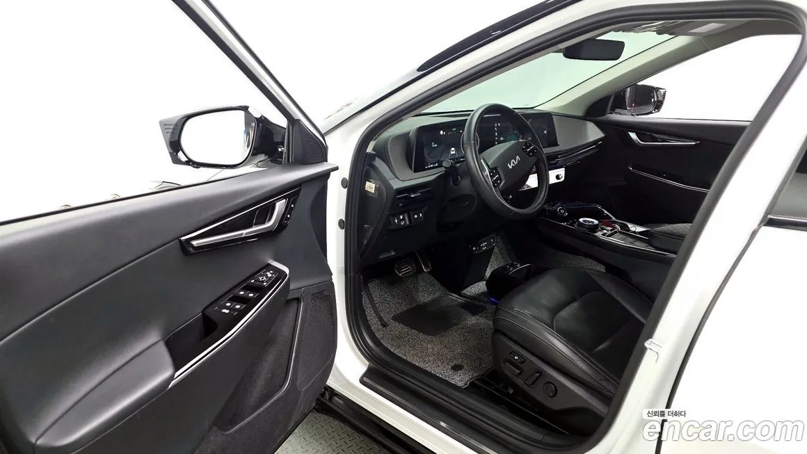 Kia EV6 — фото 6