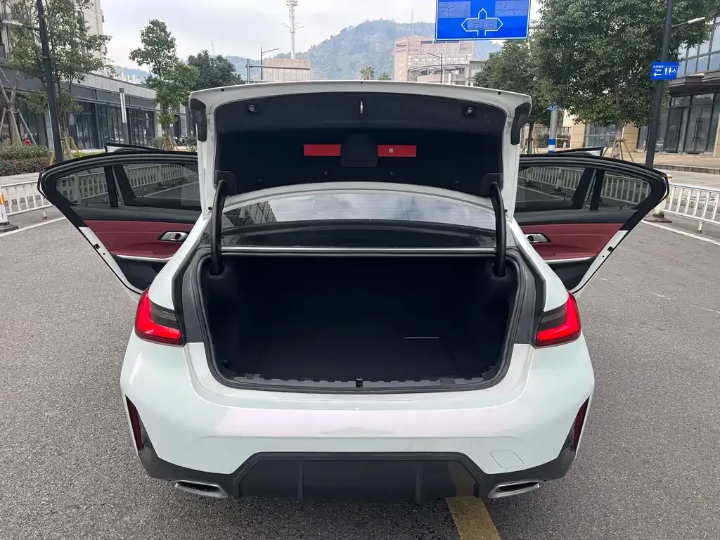 BMW 3 Series — фото 10