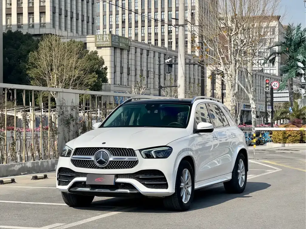 Mercedes-Benz GLE — фото 1