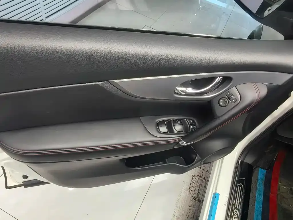 Nissan Qashqai — фото 5