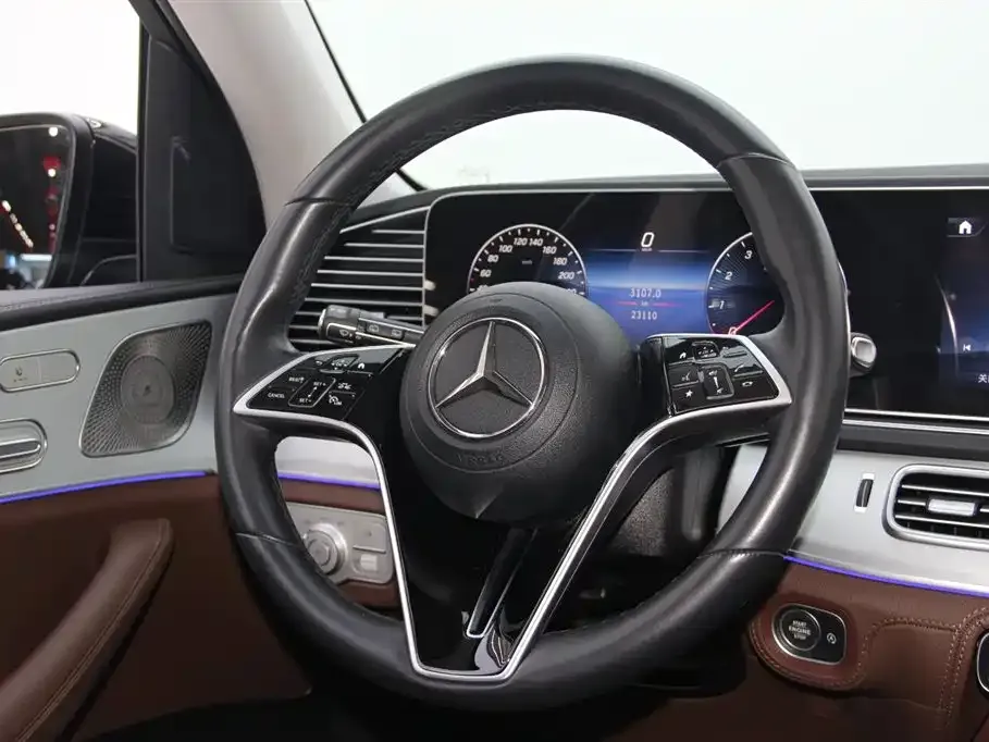 Mercedes-Benz GLE — фото 8