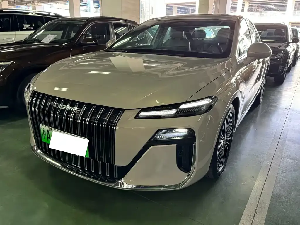 Roewe M7 DMH — фото 1