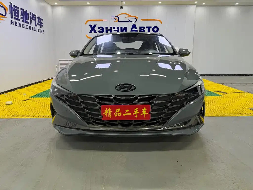 Hyundai Elantra — фото 7