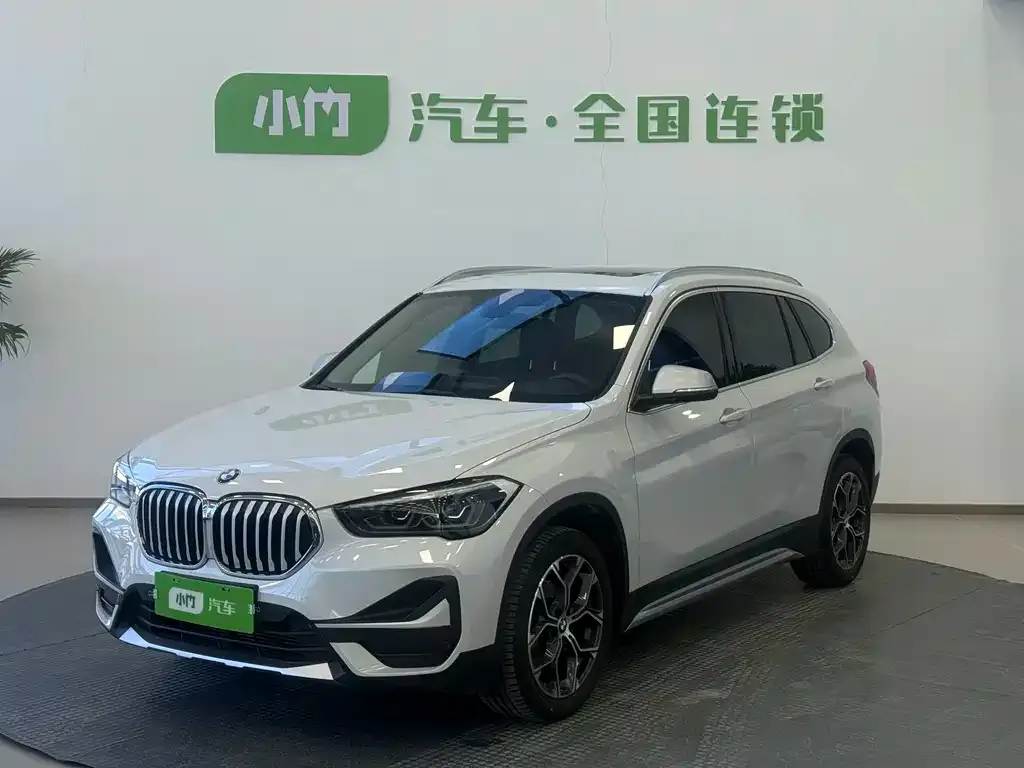 BMW X1 — фото 1