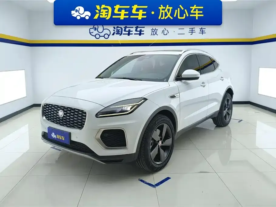 Jaguar E-PACE — фото 1