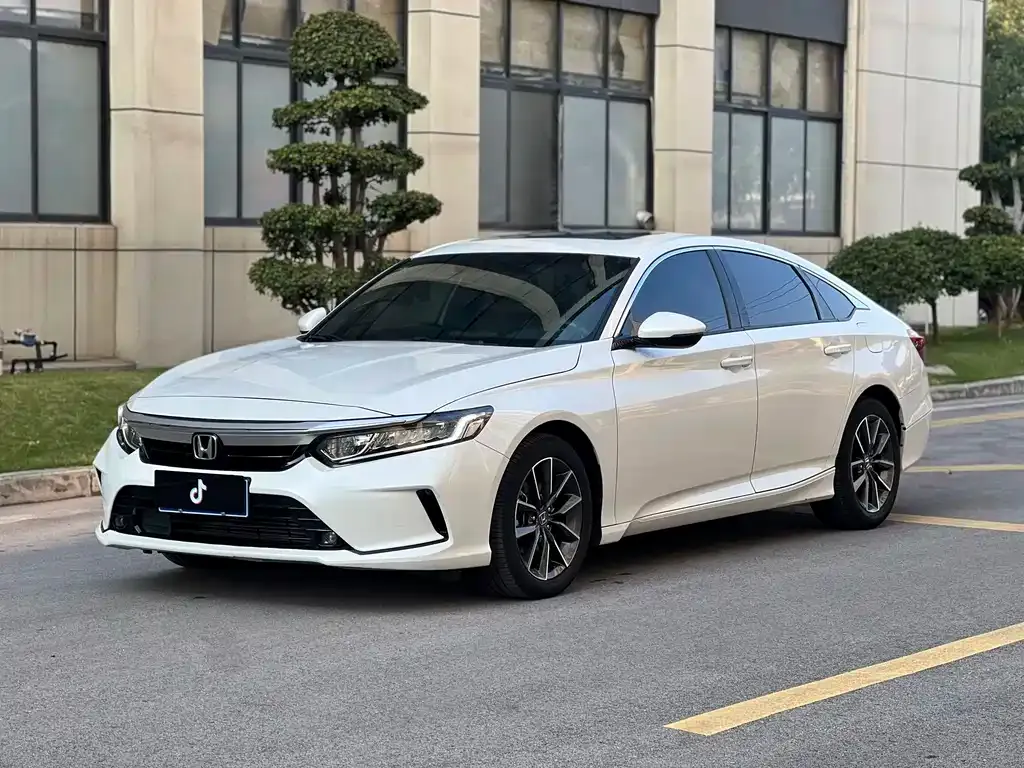 Honda Inspire — фото 1