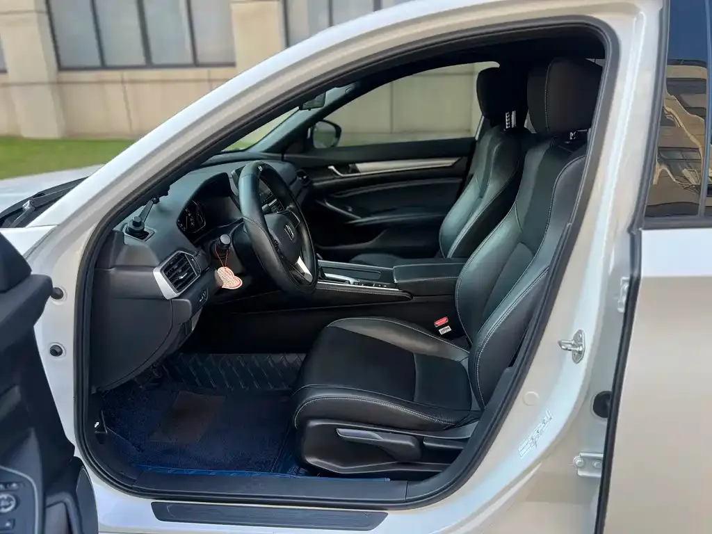 Honda Inspire — фото 4