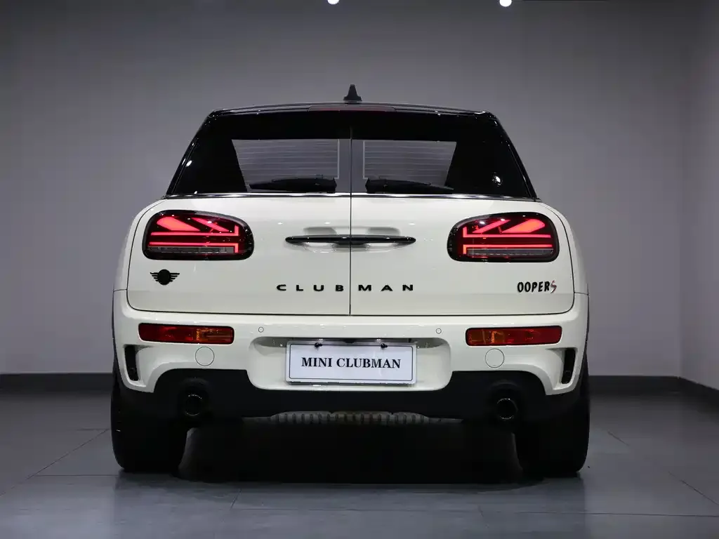 MINI Clubman — фото 2