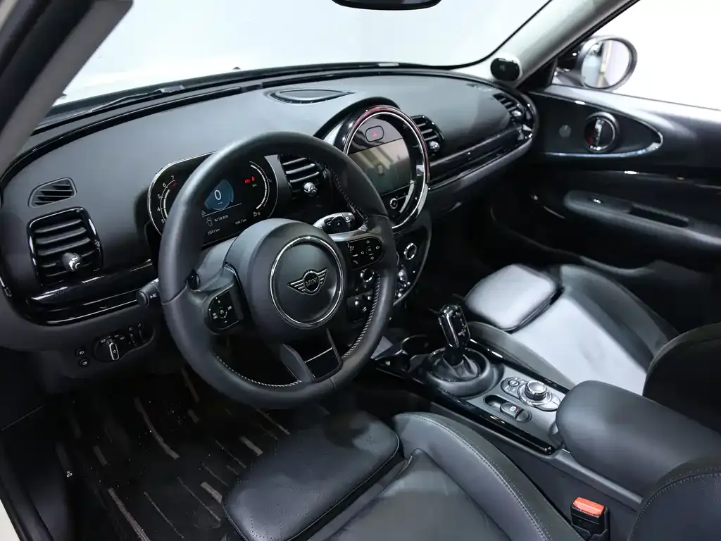 MINI Clubman — фото 8