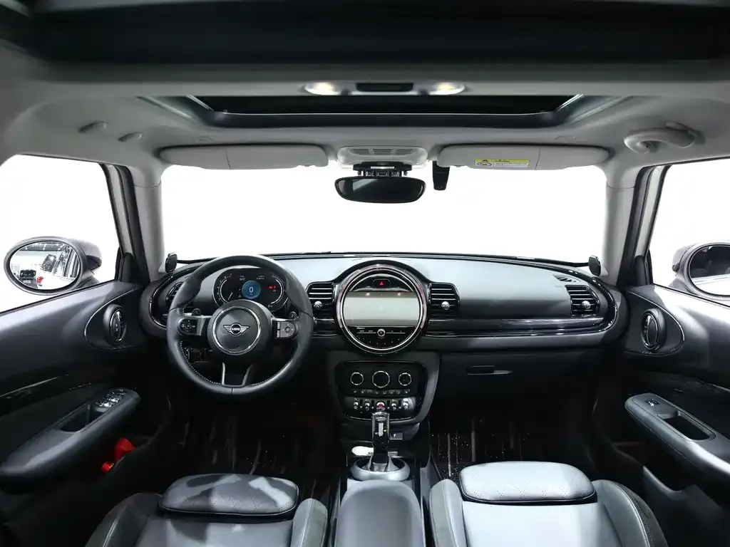 MINI Clubman — фото 4