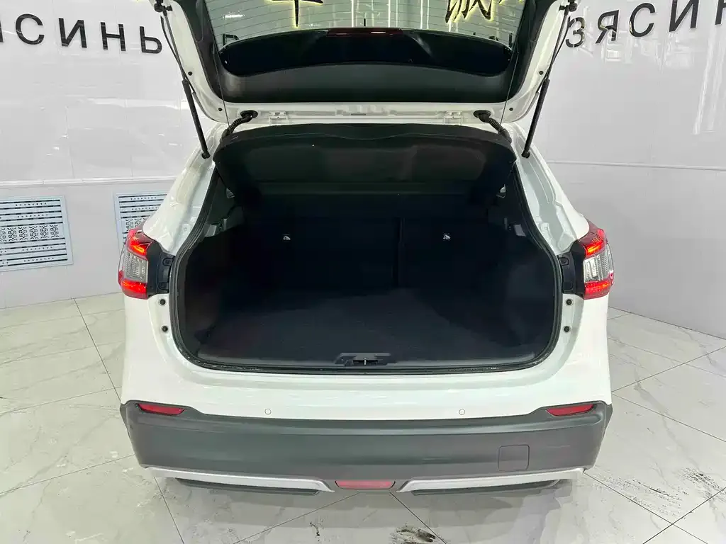 Nissan Qashqai — фото 5