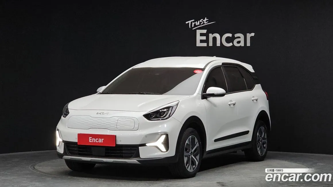 Kia Niro — фото 1
