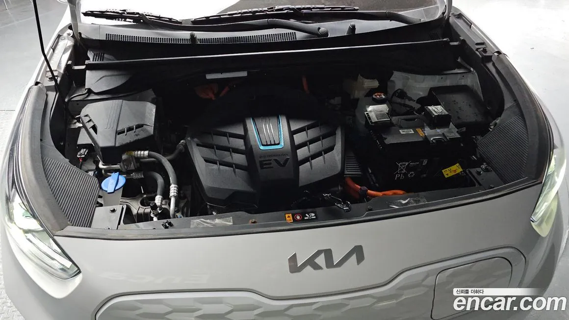 Kia Niro — фото 10