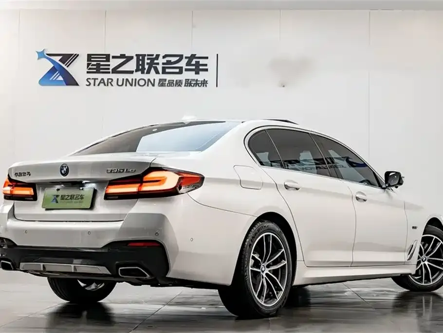 BMW 5 Series New Energy — фото 9