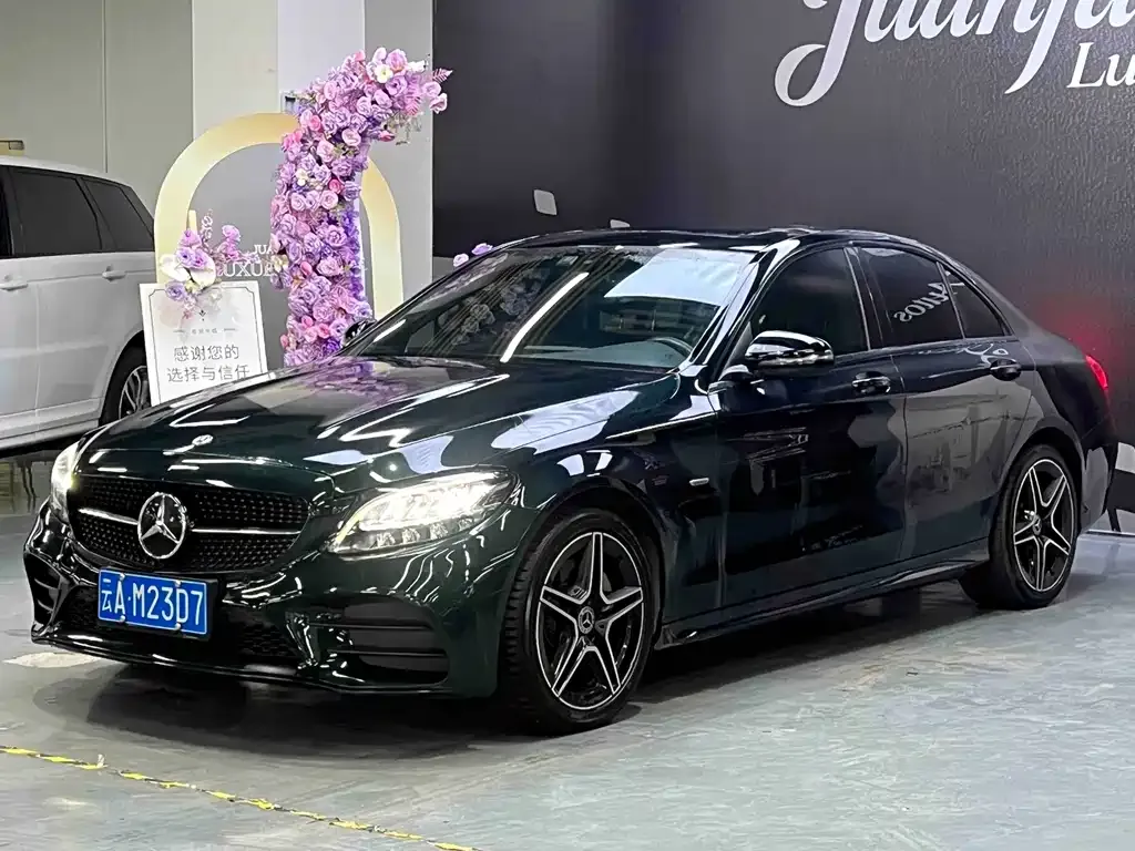 Mercedes-Benz C-Class — фото 1