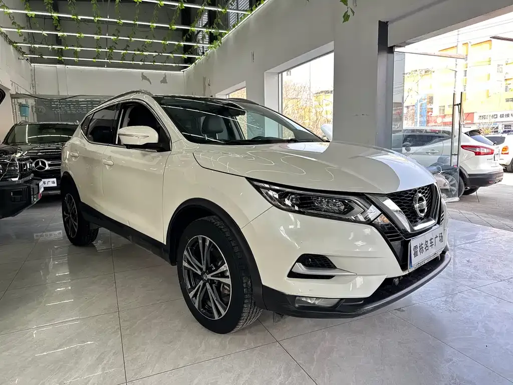 Nissan Qashqai — фото 7