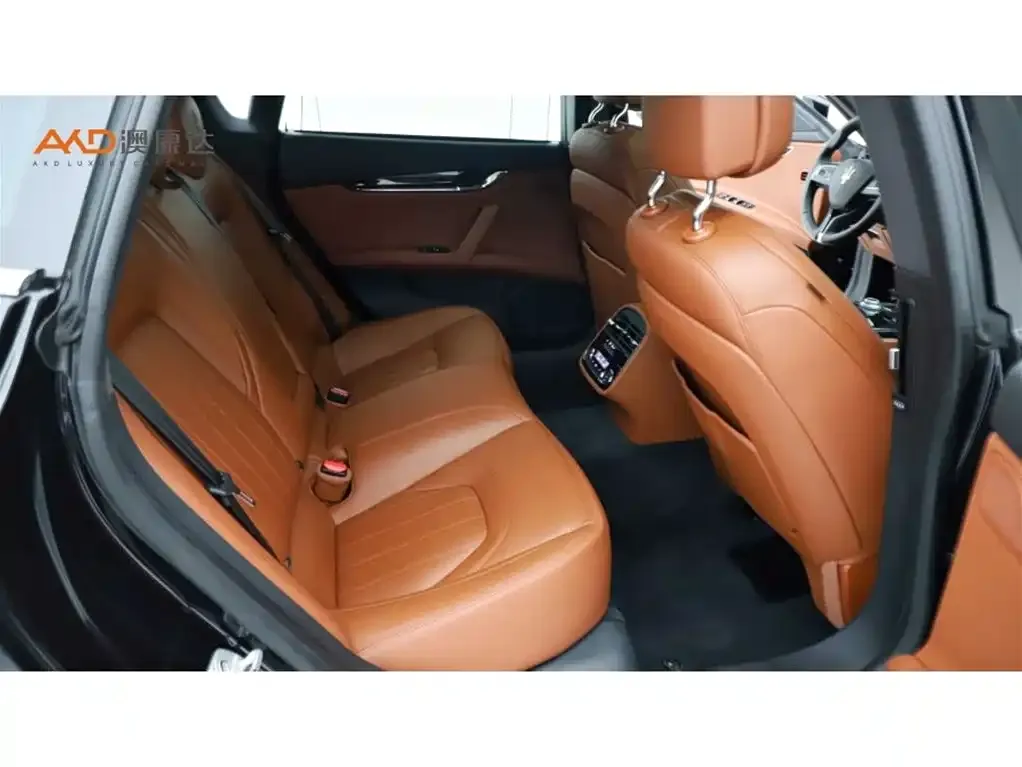 Maserati Quattroporte — фото 2